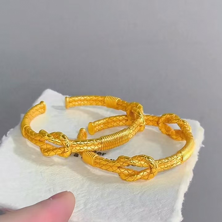 Women's 24K Gold AU999 Heracle - огляд і ціна Outdoor Adventure At